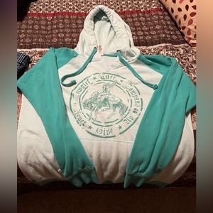 Large cowgirl Tuff hoodi